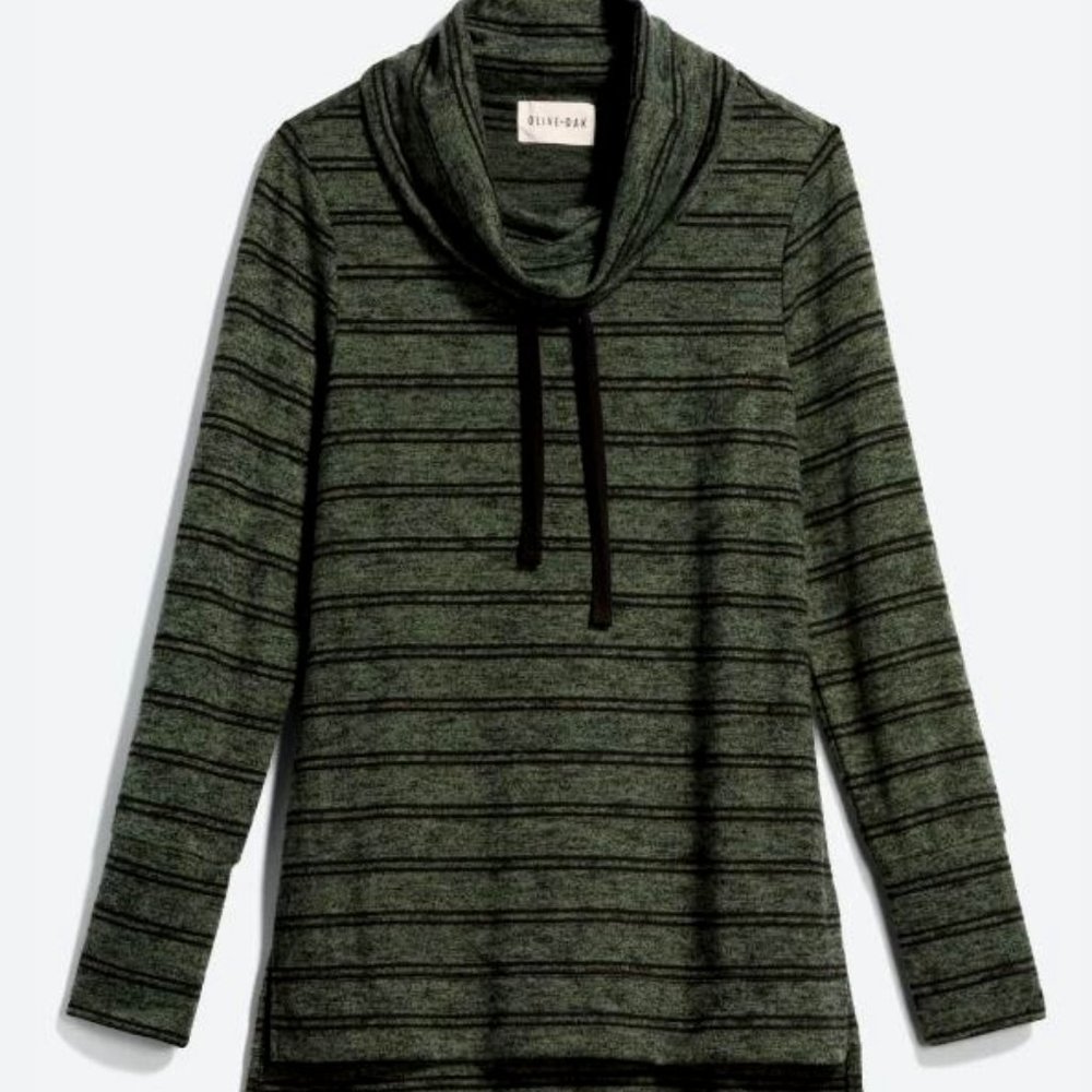 OLIVE & OAK Lidy Cowl Neck Hi - Low Knit Top Olive Medium